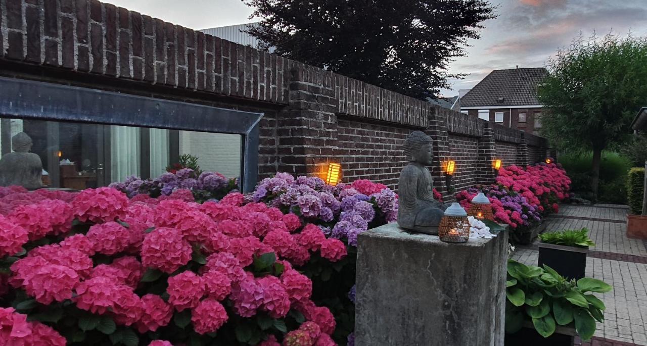 Downtown Hideaway, B&B Grand Deluxe Eindhove Kültér fotó