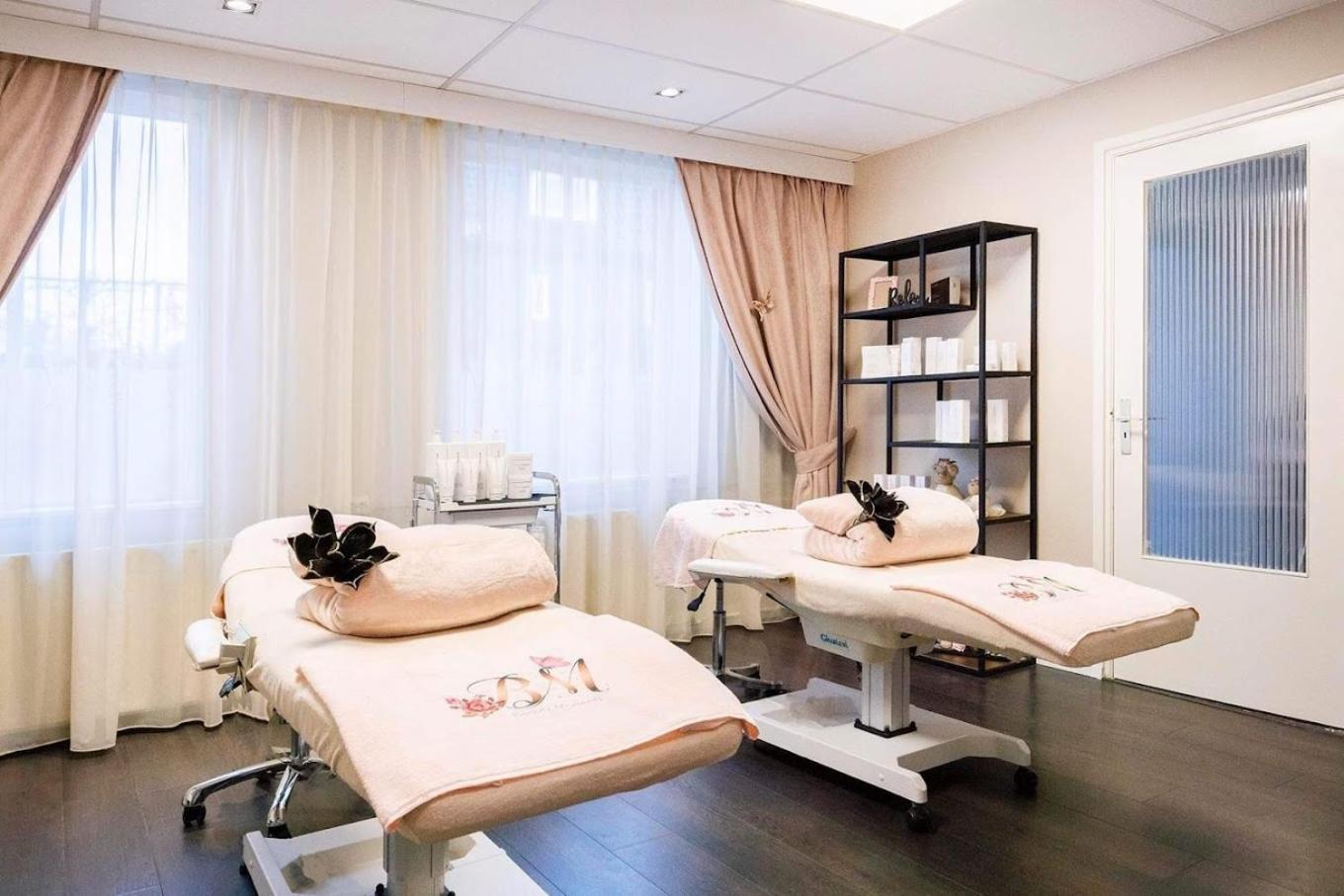 Downtown Hideaway, B&B Grand Deluxe Eindhove Kültér fotó